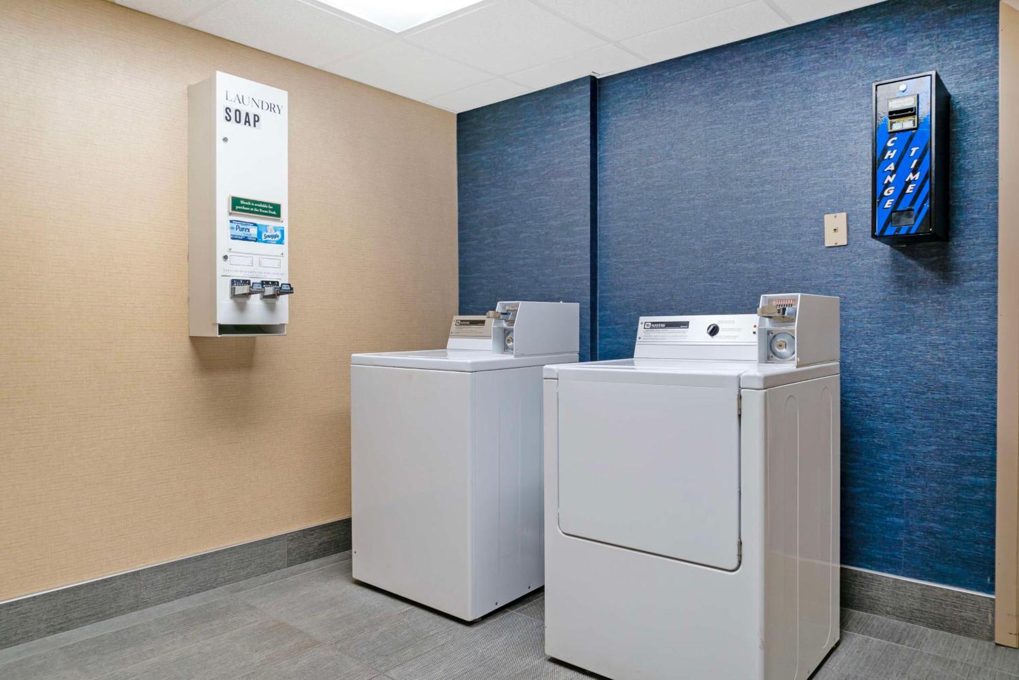 Best Western Executive Inn&Suites Grand Rapids Exterior foto